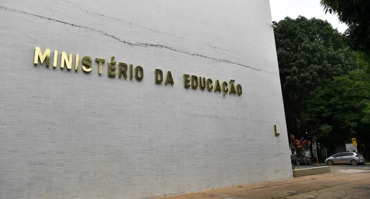 MEC e universidades vão definir critérios para bancas identificarem raça de cotistas