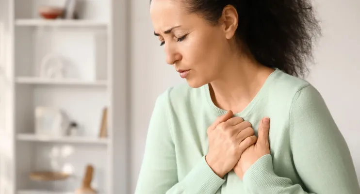 Médico alerta: 7 sinais de problemas no coração que nunca deve ignorar