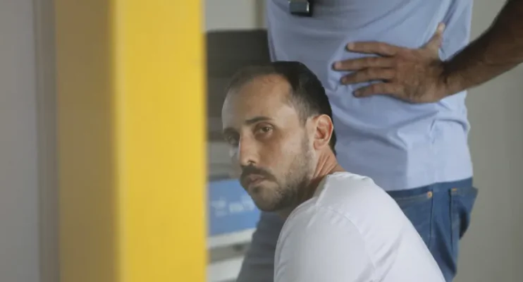 Médico preso por estupro na sala de parto atuava como anestesista desde abril