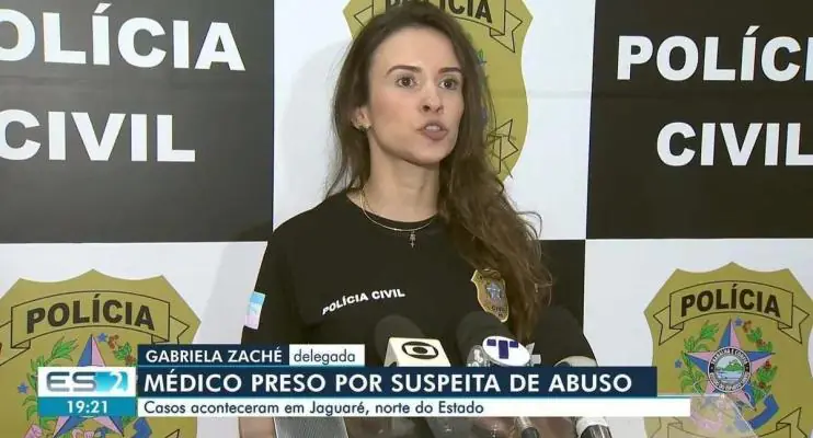  Médico que fingia passar pomada nas partes íntimas dos pacientes para cometer abusos é preso