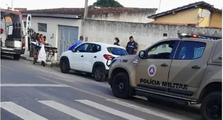 Menina de 4 anos morre após ser esquecida pelo pai dentro de carro 
