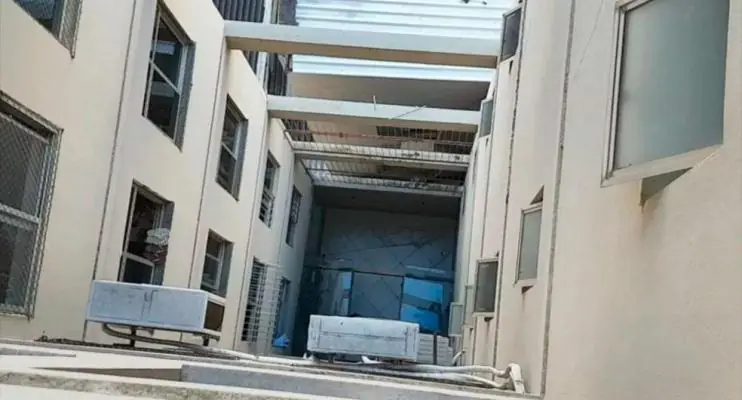 Menino que caiu de 10º andar de prédio no ES sai da UTI