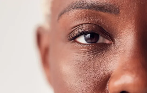 Menopausa causa mudanças significativas nos olhos. Sabia?