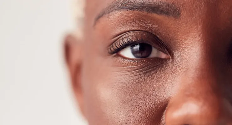 Menopausa causa mudanças significativas nos olhos. Sabia?