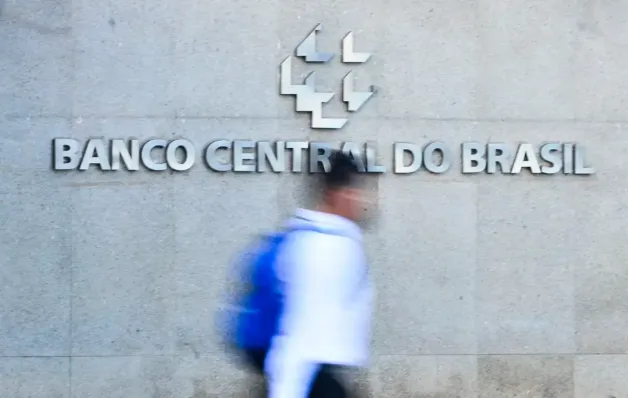 Mercado eleva projeção de inflação e vê Selic em 14% ao ano em 2026