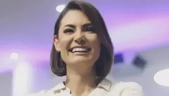Michelle Bolsonaro cita Lula como exemplo ao dizer que 'não tem pressa'