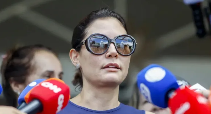 Michelle Bolsonaro rompe com enteados nas redes sociais e amplia crise pública na família Bolsonaro
