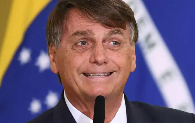 Ministra do STF Rosa Weber dá dez dias para Bolsonaro explicar perdão a Daniel Silveira