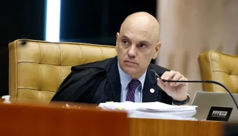 Ministro do STF deve se reunir com defesa de Bolsonaro antes de definir domiciliar