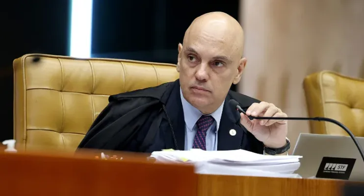 Ministro do STF deve se reunir com defesa de Bolsonaro antes de definir domiciliar