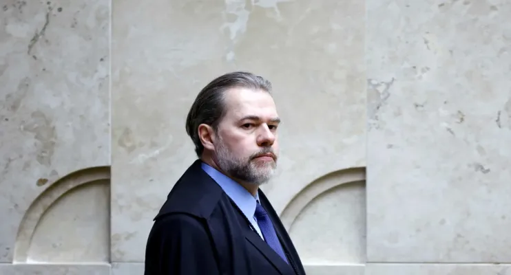 Ministro do STF Toffoli anula provas e afirma que prisão de Lula na Lava Jato foi 'armação'