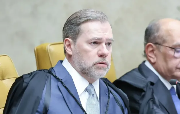 Ministros do STF suspeitam de gravação clandestina em reunião sobre caso Master