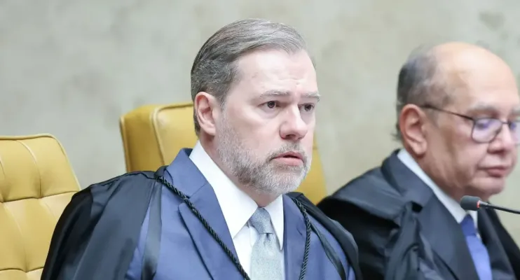 Ministros do STF suspeitam de gravação clandestina em reunião sobre caso Master