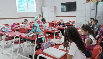  Montanha tem primeira escola com salas equipadas com smart tvs e ar condicionado