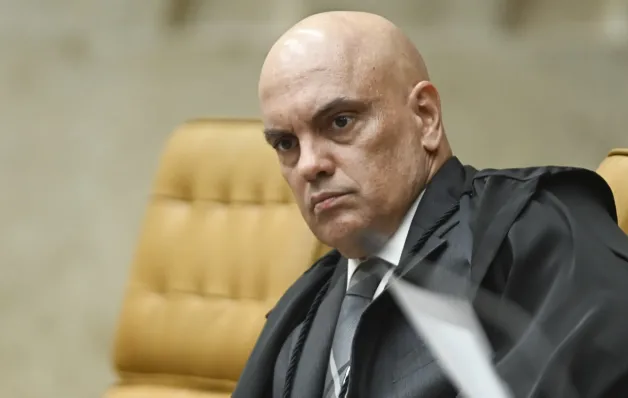 Moraes mantém prisão de delegado acusado do assassinato de Marielle