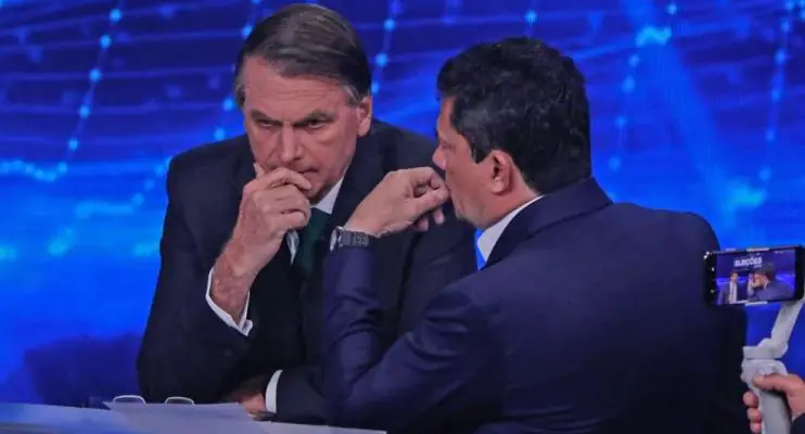 Moro vai com Bolsonaro a debate dois anos e meio após ter acusado presidente de interferir na PF