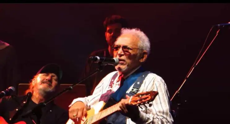 Morre Paulo Diniz, figura da MPB por trás de 'Pingos de Amor', aos 82 anos