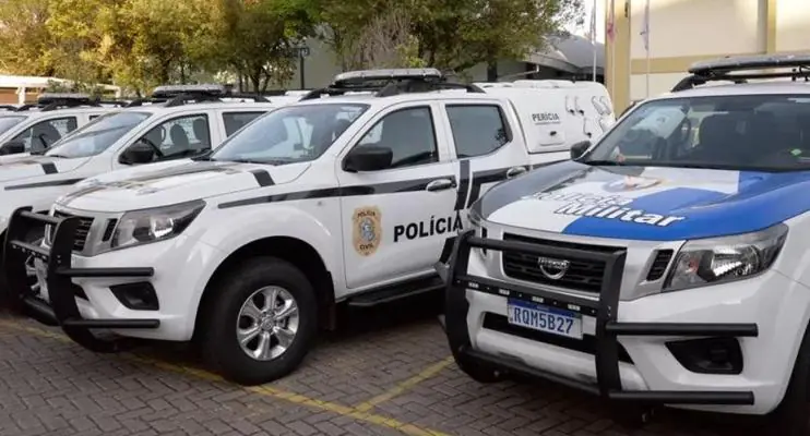 Morte de mulher é descoberta após filho de 3 anos ser encontrado sozinho na rua