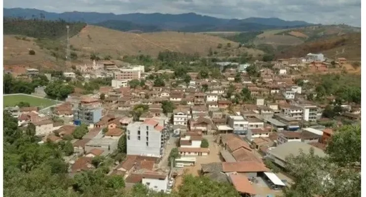  Motorista de ônibus  é preso em flagrante por estupro de adolescente 