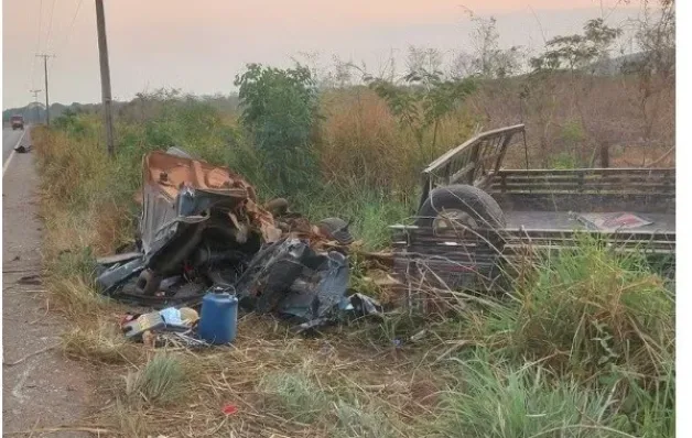 Motorista morre em acidente, e irmão da vítima mata os sobreviventes a tiros