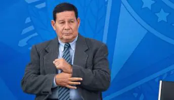 Mourão sela apoio a Onyx para governador no Rio Grande do Sul