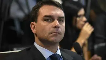 MP retomará investigações do caso das 'rachadinhas' de Flávio Bolsonaro