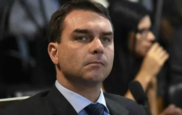 MP retomará investigações do caso das 'rachadinhas' de Flávio Bolsonaro