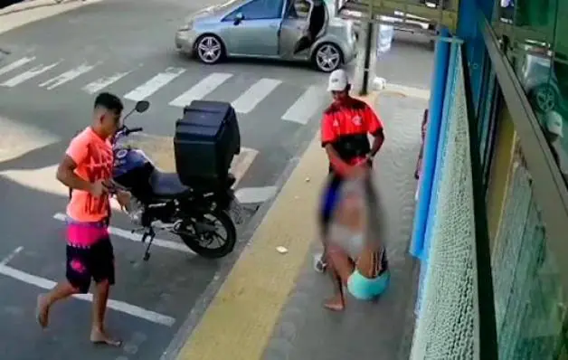 Mulher é arrastada pelos cabelos em sequestro em Guarapari