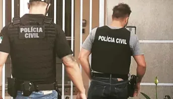 Mulher mata marido com veneno, esquarteja-o e abandona corpo
