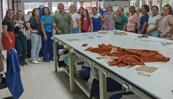 Mulheres concluem curso de costura com apoio da Prefeitura de Linhares e Senai