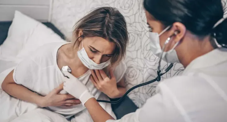 Mulheres são mais vulneráveis à Covid longa, mostra estudo