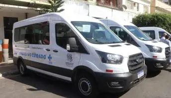 Municípios das microrregiões Centro-Oeste e Central Serrana recebem veículos de transporte sanitário
