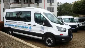 Municípios das microrregiões Rio Doce, Centro-Oeste e Noroeste recebem equipamentos e vans para transporte sanitário