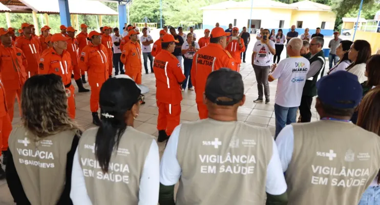 Mutirão de limpeza e assistência à saúde marca operação do Governo no combate à Dengue 