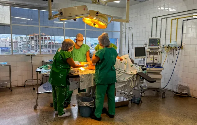 Mutirão realiza 80 cirurgias oftalmológicas no Hospital Geral de Linhares