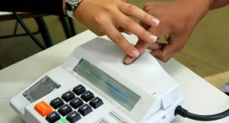 Não fiz biometria. Vou poder votar em outubro?
