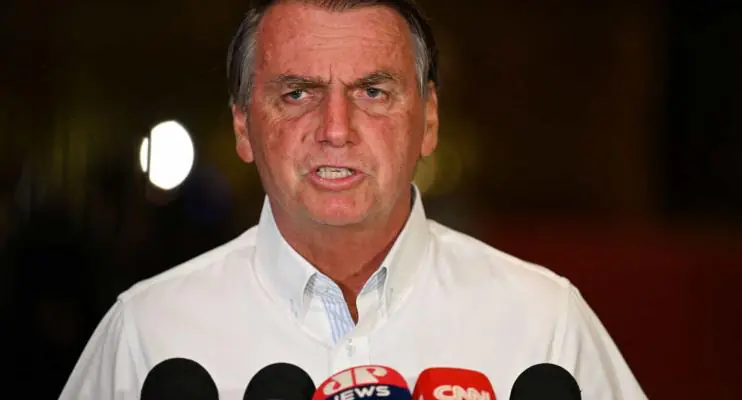 Bolsonaro admite possibilidade de ficar inelegível
