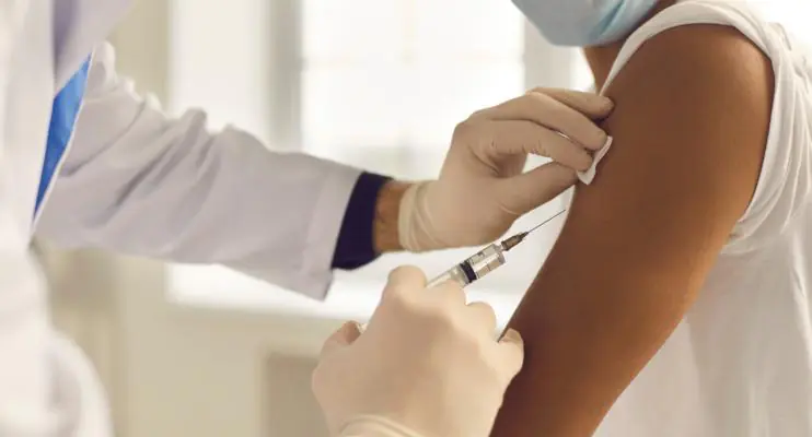 Brasil aplica mais de 1 milhão de doses da vacina bivalente na primeira semana