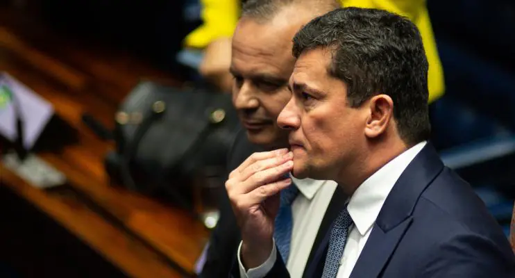 Moro tem de agradecer a Lula e Dino, diz grupo jurídico