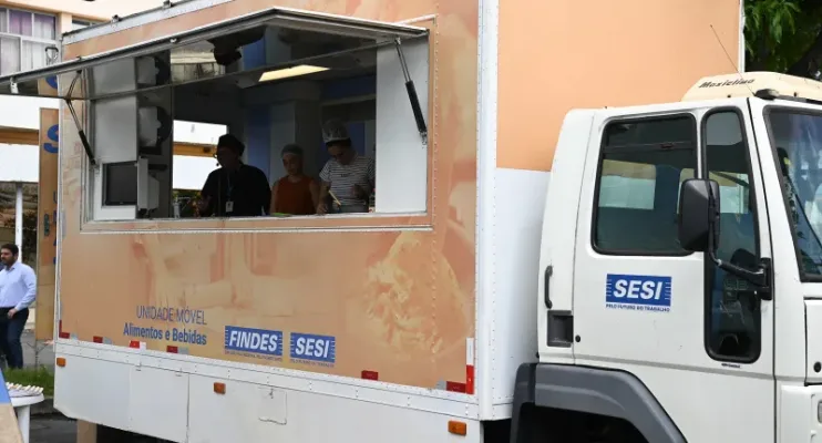 Natal de Encantos: QualificaVix tem oficinas para geração de renda extra