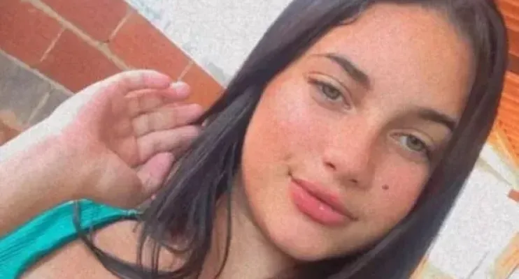 Nayara de 17 anos morre após ser arremessada da garupa da moto do namorado