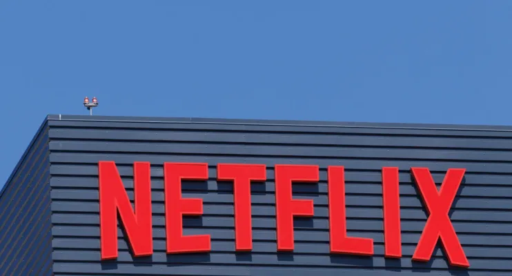 Netflix aumenta preços nos EUA e encerra plano básico no Brasil