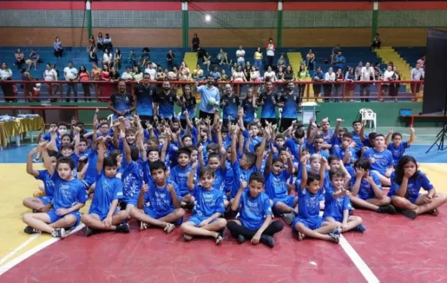 Nova Venécia abre inscrições para aulas gratuitas de futsal no Projeto Campeões de Futuro