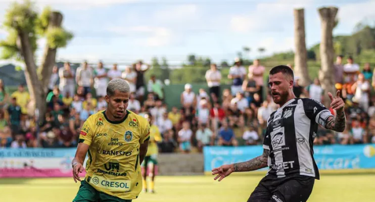 Nova Venécia e Inter de Limeira empatam e seguem no G-4