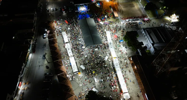 Nova Viçosa cresce em público, garante segurança e movimenta R$ 50 milhões com o Carnaval em 2025