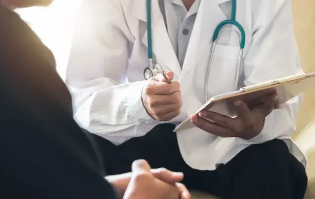 Novas regras de saúde mental no trabalho passam a valer; veja o que muda