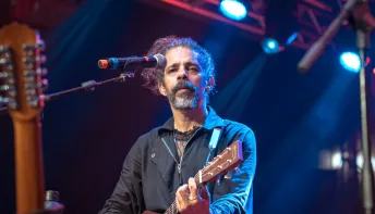 Novo álbum de Sandrera traz carta de Raul Seixas musicada pelo artista