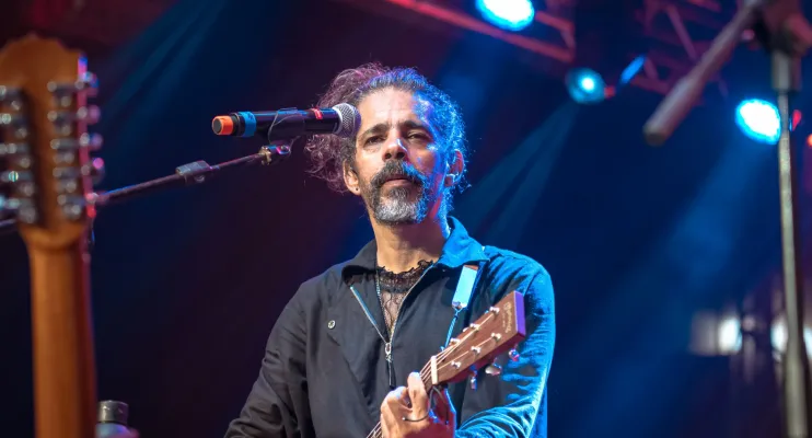 Novo álbum de Sandrera traz carta de Raul Seixas musicada pelo artista