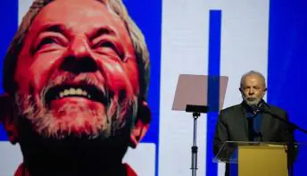 Novo filme sobre Lula está pronto e será lançado em breve, diz diretor Oliver Stone