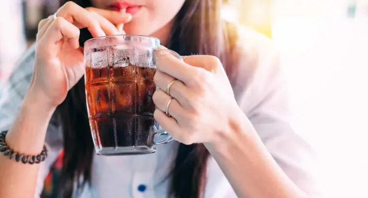 O impacto que refrigerantes 'light' ou sem açúcar podem ter na saúde